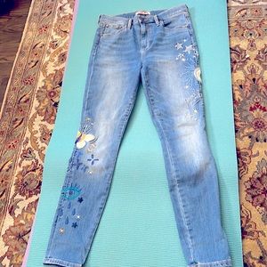 Johnny Was Good Vibes embroidered skinny jeans